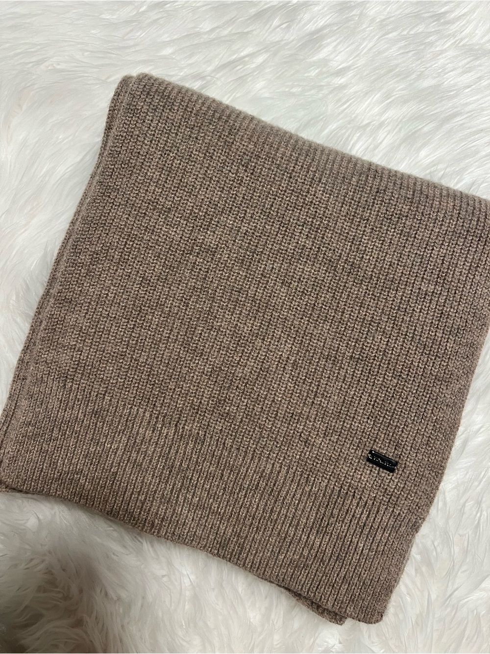 Strellson Scarf - Picture 4 of 9